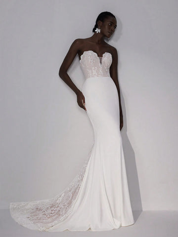 Elegant Luxurious Sexy Cold-Shoulder Strapless V-Neck Backless Sheer Mesh Lace Applique And French Lace Detail Patchwork Stretchy Satin Mermaid Long Tail Wedding Dress