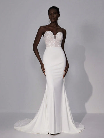 Elegant Luxurious Sexy Cold-Shoulder Strapless V-Neck Backless Sheer Mesh Lace Applique And French Lace Detail Patchwork Stretchy Satin Mermaid Long Tail Wedding Dress