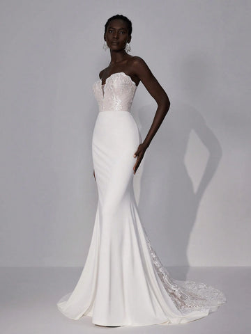 Elegant Luxurious Sexy Cold-Shoulder Strapless V-Neck Backless Sheer Mesh Lace Applique And French Lace Detail Patchwork Stretchy Satin Mermaid Long Tail Wedding Dress