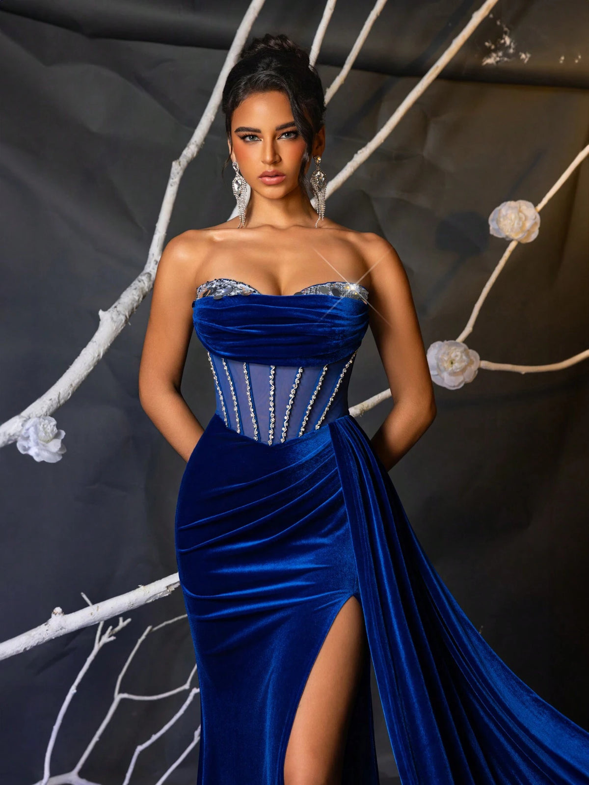 Elegant Navy Blue Velvet Panel Sequin Embellished Boned Rhinestone Chain Decor High Waist Slimming Mermaid High Slit Floor Length Gown For Prom, Wedding, Party