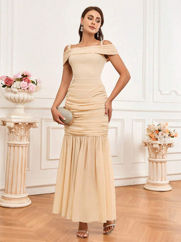 Elegant Off-Shoulder Neckline Ruffled Mermaid Hem Bridesmaid Dress