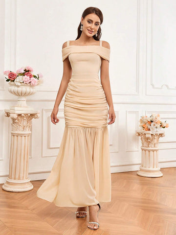 Elegant Off-Shoulder Neckline Ruffled Mermaid Hem Bridesmaid Dress