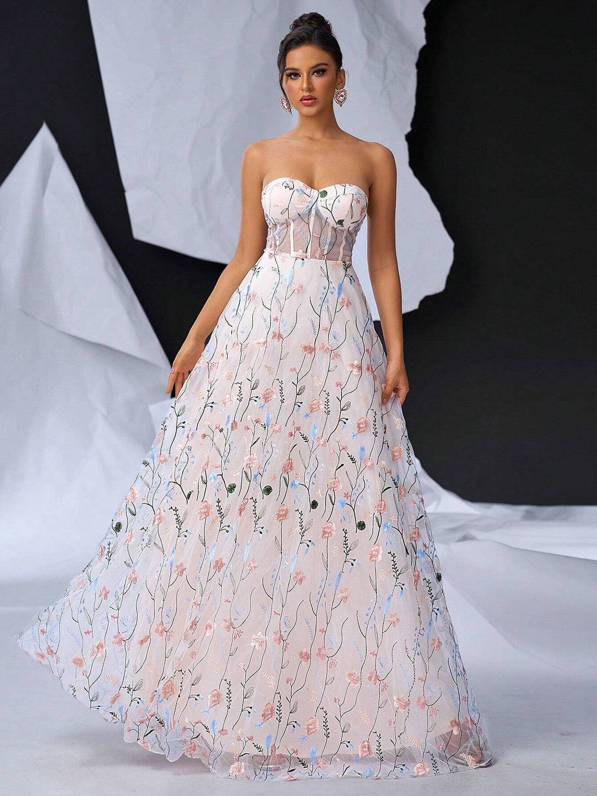 Elegant Pink And White Mesh Romantic Mesh Floral Embroidery Bustier Bust Cups Waist See-Through Feeling Flowy Oversized A Hem Back Width Adjustable Straps Dating Bachelorette Vacation Party Graduation Season Wedding Event Heavy Duty Dinner Dresses