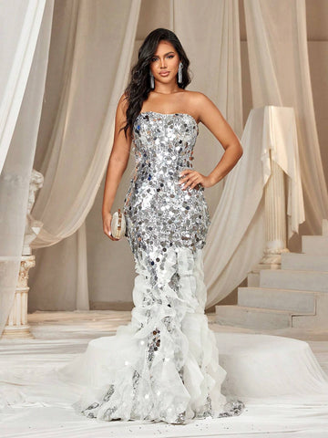 Elegant, Sexy And Atmospheric Strapless Fishtail Gown With Fine Beading, Decorative Bow On The Back Of The Waist, Lace Embellishments, And Hollow Out Design. Perfect For Heavy-Duty Occasions.