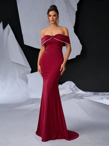 Elegant Strapless Neckline With Pearl Embellishment, Crossed Bow-Knot, Ruched Fishtail Hem And Train, Heavy Work Evening Dress For Banquet