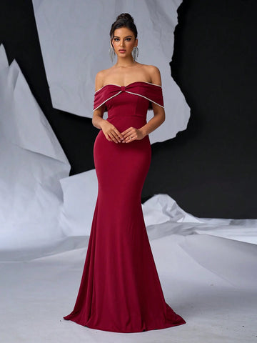 Elegant Strapless Neckline With Pearl Embellishment, Crossed Bow-Knot, Ruched Fishtail Hem And Train, Heavy Work Evening Dress For Banquet