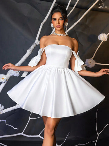 Elegant White Off-Shoulder Bow Maxi Dress With Flared Hem, Suitable For Wedding, Party, Vacation, Bridal Shower