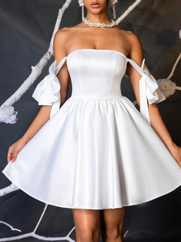 Elegant White Off-Shoulder Bow Maxi Dress With Flared Hem, Suitable For Wedding, Party, Vacation, Bridal Shower