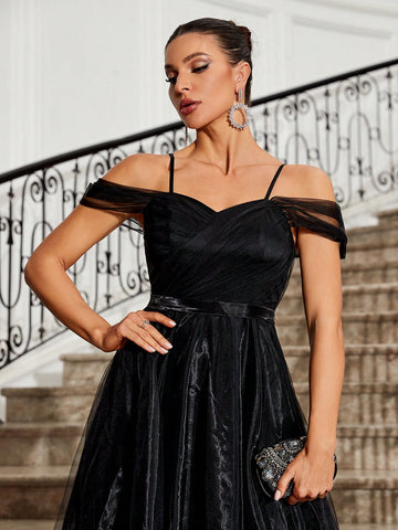 Elegant & Romantic Off Shoulder Wedding Dress