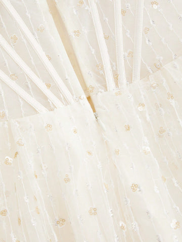 Exaggerated Lantern Sleeve, 3d Flower Net Yarn, Chest Cup Detail Wedding Dress