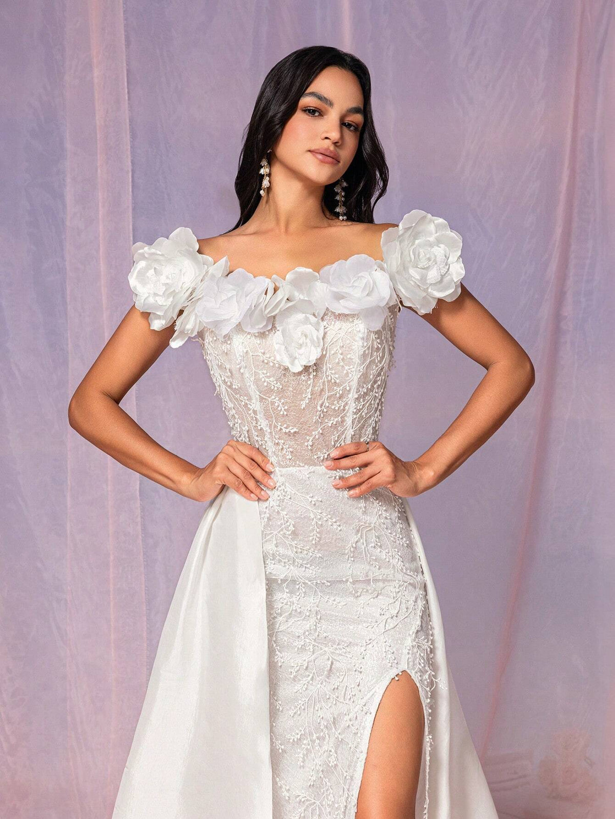 Gorgeous And Gorgeous White Three-Dimensional Mesh Embroidered Clothing,  Outdoor Wedding Lawn Wedding Dress