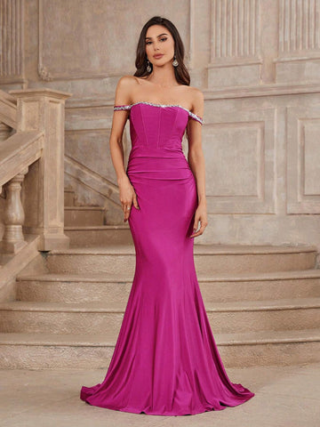 Gorgeous And Sexy Off Shoulder Neckline With Luxurious Beaded Decor On The Chest And Waist, Fishbone Lines And Slim-Fitting Design, And Flared Hem With A Fish-Tail Train, Evening Dress For Formal Occasions