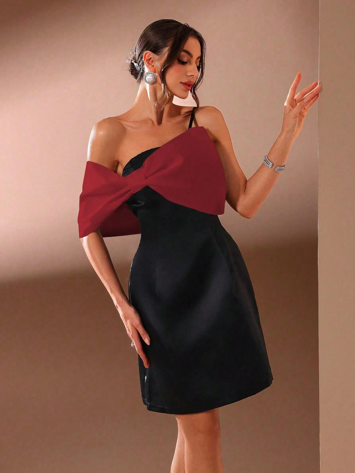 Ladies Contrast Bow Decor Asymmetric Neck Elegant Cocktail Party Dress