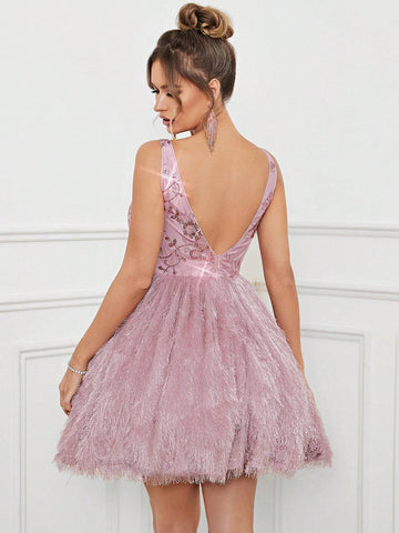 Ladies' Elegant V-Neckline Beaded Lace A-Line Prom Dress