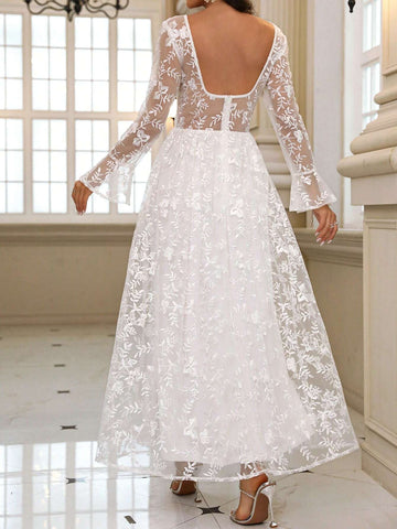 Ladies' Romantic Long Sleeve V-Neck Embroidered Wedding Dress