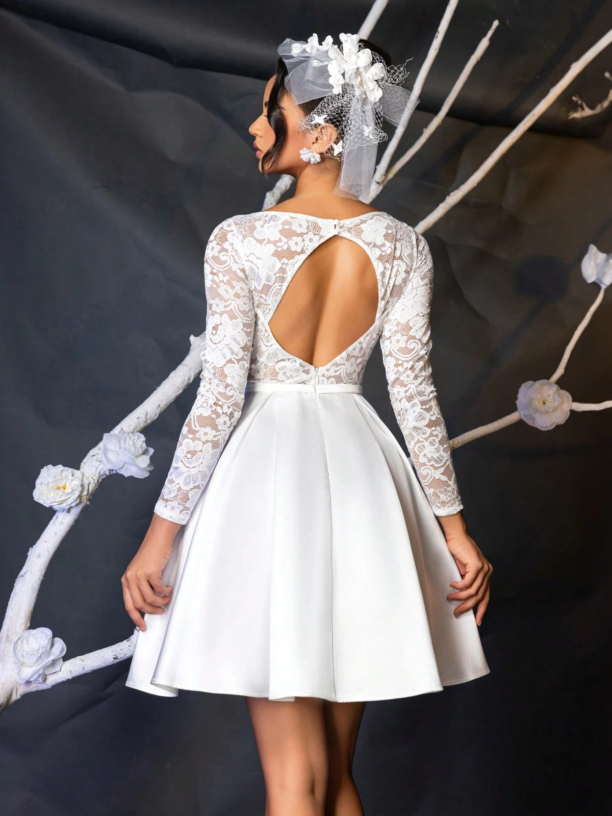 Luxurious, Elegant, Noble & Cute White Sheer Long Sleeve Sexy Open Back Stretch Floral Lace Patchwork Satin Design Bra Cup High Waist Extremely Flared Maxi Dress, Suitable For Singles Party, Wedding, Graduation, Vacation, Bride Gift Occasion