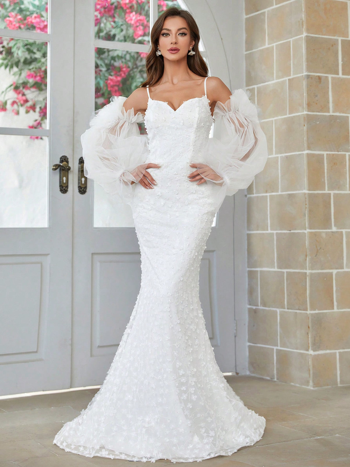 Mermaid Style Wedding Dress With Oversized Lantern Sleeves