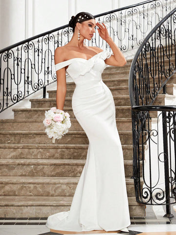 Noble Elegant And Elegant White Off-Shoulder Neckline Ruffled Sleeves Fishtail Mermaid Pleated Skirt Slit Dress Floor-Length Casual Vacation Vacation Tail Wedding Dress