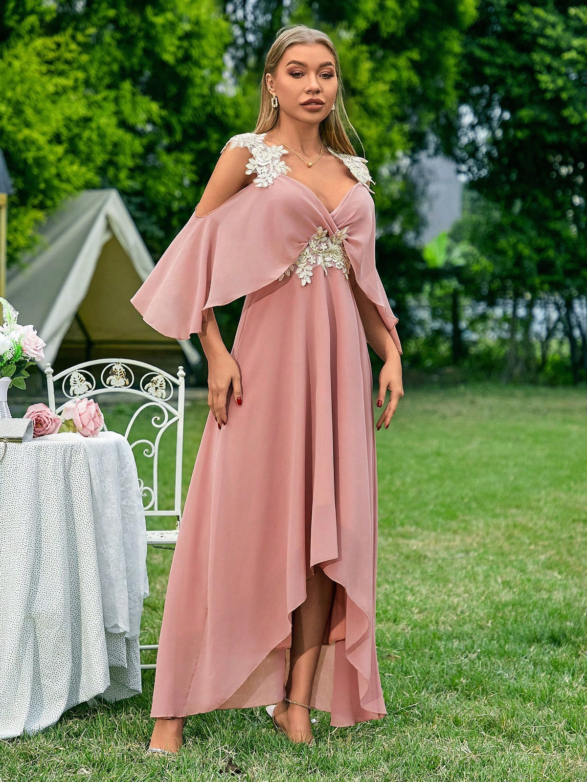 Off-Shoulder Embroidered Bridesmaid Dress With Appliques