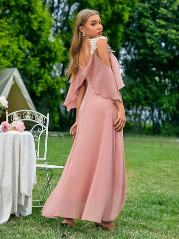 Off-Shoulder Embroidered Bridesmaid Dress With Appliques