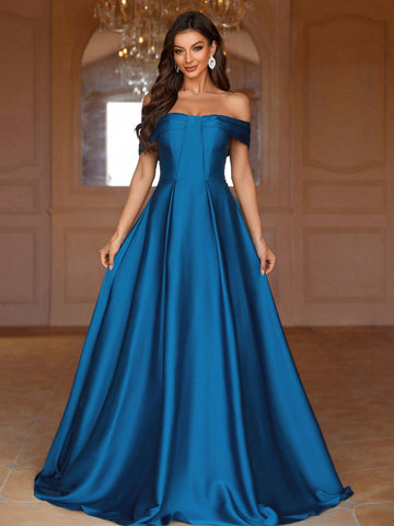 Off Shoulder Pleated Bridesmaid Dress With Chest Cutout Design