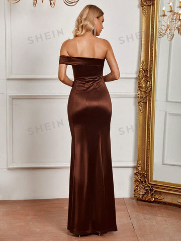 One Shoulder Mermaid Hem Satin Formal Dress