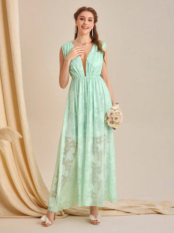 lunging Neck Floral Jacquard Bridesmaid Dress