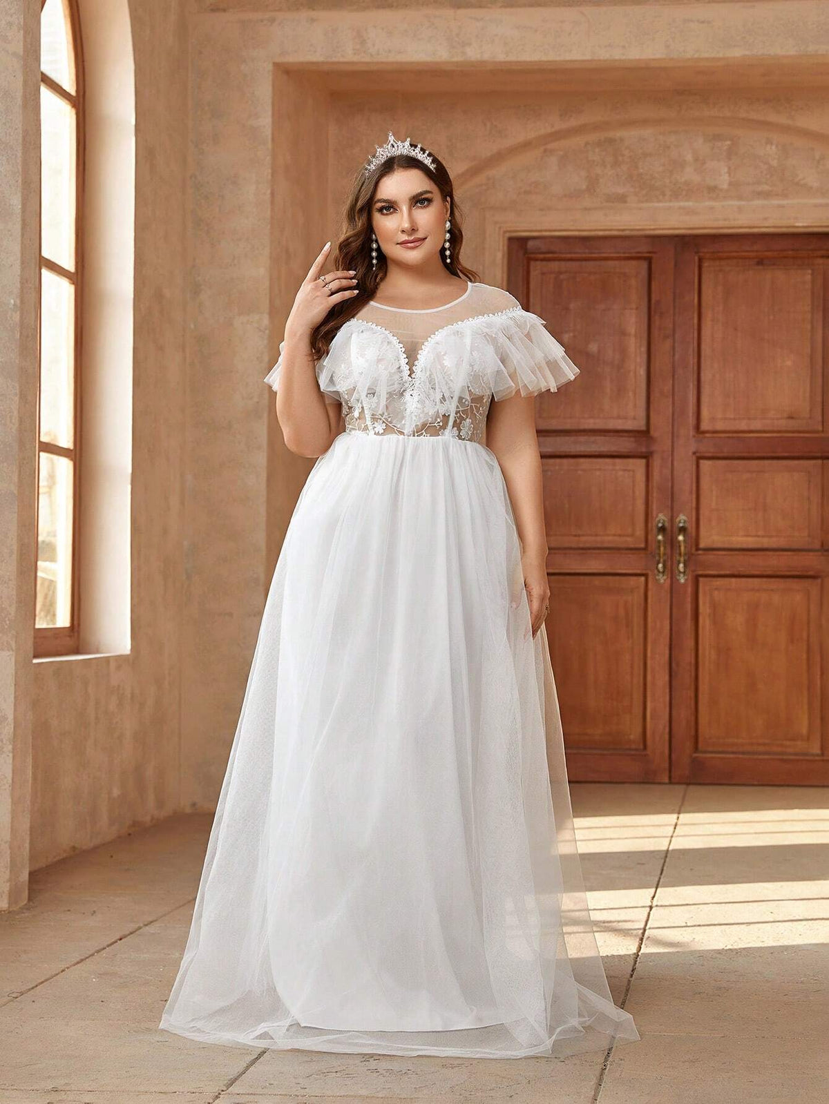 Plus Size Elegant Wedding Dress With Embroidery, Mesh Splice And Ruffle Hem Design