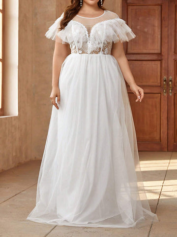 Plus Size Elegant Wedding Dress With Embroidery, Mesh Splice And Ruffle Hem Design