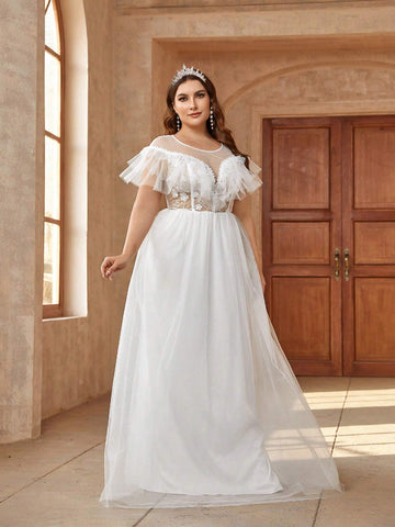 Plus Size Elegant Wedding Dress With Embroidery, Mesh Splice And Ruffle Hem Design