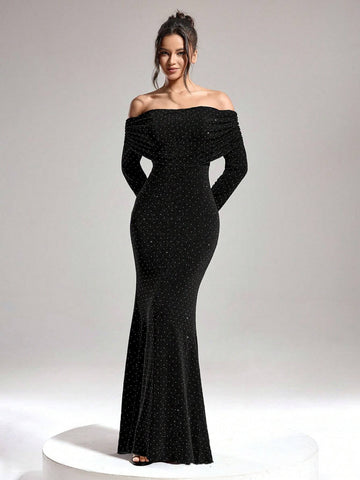 Autumn And Winter Women's Solid Color Hot Diamond Fashion Slim One-Shoulder Banquet Party Long Black Dress, The Fabric Is Super Stretchy And Inclusive