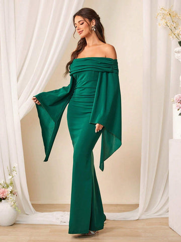 Solid Color Off Shoulder Trumpet Sleeve Mermaid Bridesmaid Dress