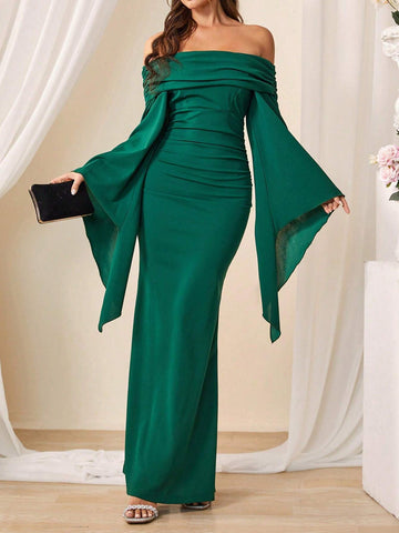 Solid Color Off Shoulder Trumpet Sleeve Mermaid Bridesmaid Dress