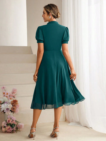 Solid Color V-Neck Short Sleeve Bridesmaid Dress With Waistline