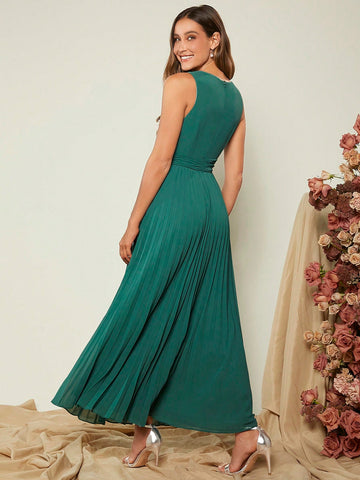 Belle Solid Pleated Hem Bridesmaid Dress