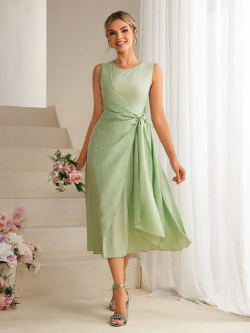 Textured Strap Sleeveless Bridesmaid Dress