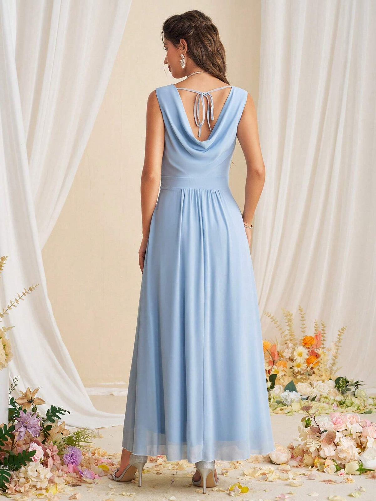 Women Sleeveless Elegant Bridesmaid Dress With Overlapping V-Neckline And Floor-Length