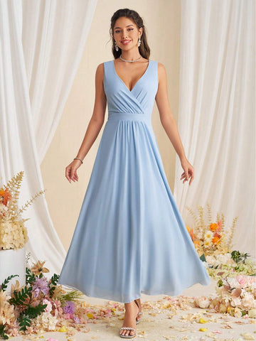 Women Sleeveless Elegant Bridesmaid Dress With Overlapping V-Neckline And Floor-Length