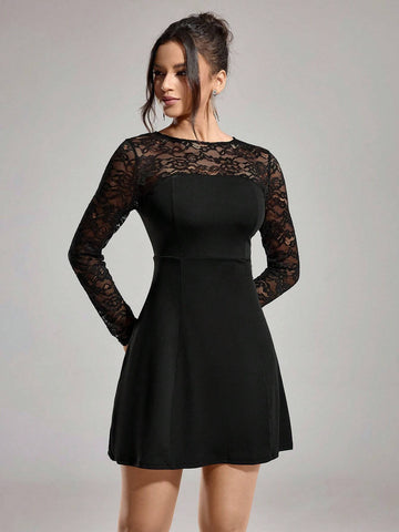 Women's Elegant Contrast Lace Long Sleeve Round Neck Formal Evening Dress (Embellished)