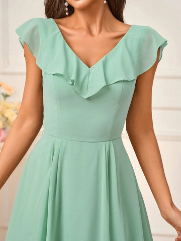 Women's Elegant Sage Green Chiffon Fabric Deep V-Neckline Plus Chest Cotton Ruffle Collar Ruffle Cuff Hem Pleated A-Line Skirt For Wedding, Mother's Day, Graduation, Sisters' Matching Outfits, Music Festivals. Available Sizes For Bridesmaid Dresses.