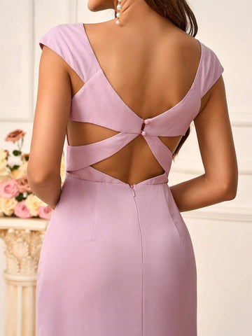 Women's Elegant Soft Skin-Friendly Woven Fabric Deep V-Neck Short Sleeve Cross Back Strap Dress With Mushroom Button Adjustment And Flared Hem, Suitable For Wedding Season, Mother's Day, Formal Events. Available In Bridesmaid Dress Standard Sizes.