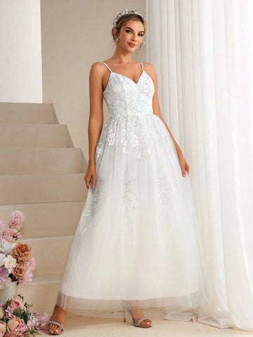 Women's White Embroidered Romantic Wedding Dress With Spaghetti Straps