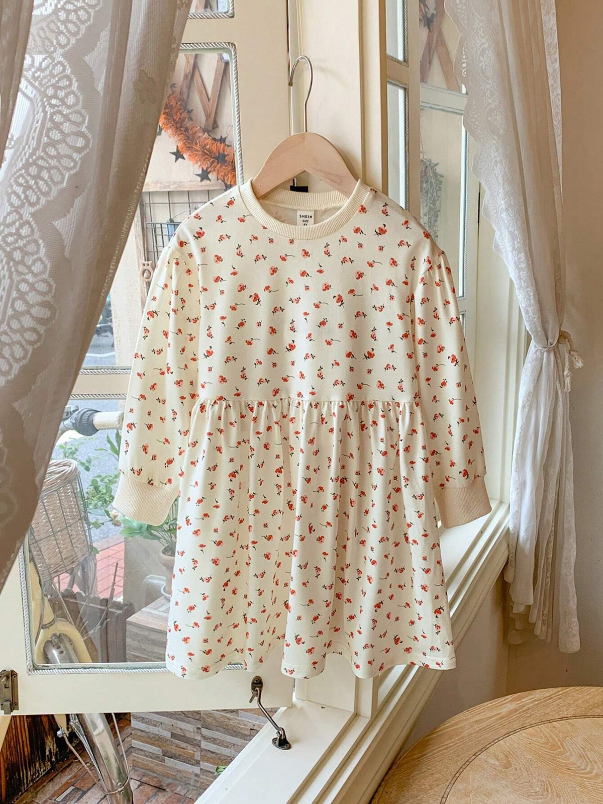 Blossori Girls' Elegant French Style Red Mini Ditsy Floral Knit Loose Fit Round Neck Dress, Autumn/Winter