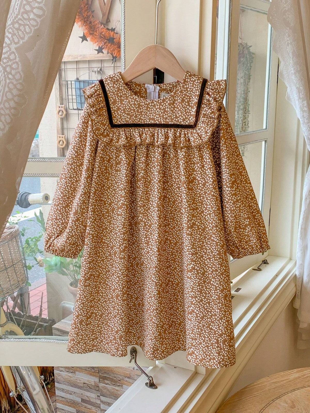 Blossori Young Girls' French Elegant Khaki Woven Ruffle Ribbon Decoration Ditsy Floral Loose Round Neck Dress, Autumn/Winter