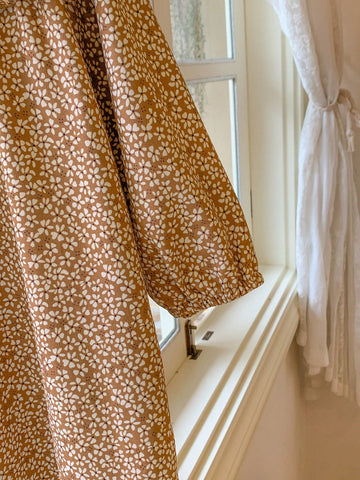 Blossori Young Girls' French Elegant Khaki Woven Ruffle Ribbon Decoration Ditsy Floral Loose Round Neck Dress, Autumn/Winter