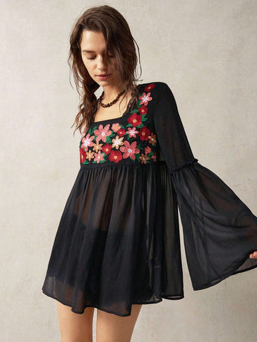 BohoFeels Embroidered Decoration Women's Vacation Shirt