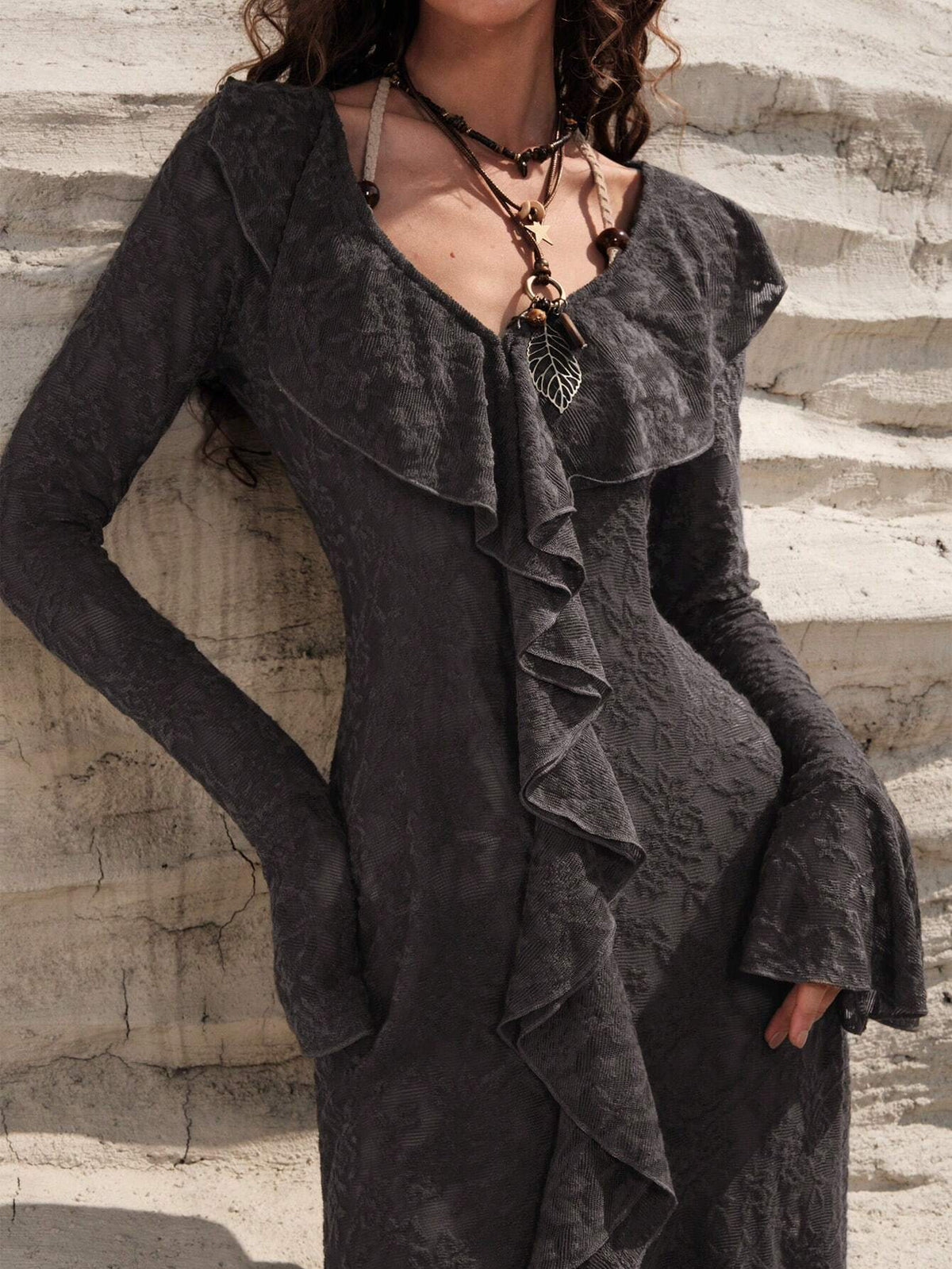 Ladies' Fashionable Solid Color Ruffle Hem Long Sleeve Dress