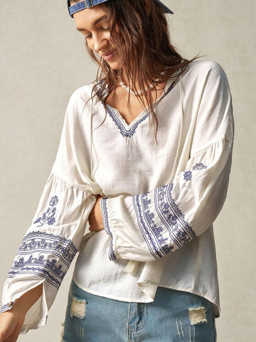 Women Loose Vacation Embroidered V Neck Lantern Sleeve