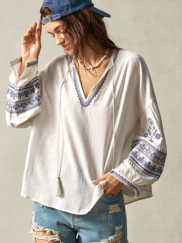 Women Loose Vacation Embroidered V Neck Lantern Sleeve