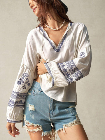 Women Loose Vacation Embroidered V Neck Lantern Sleeve